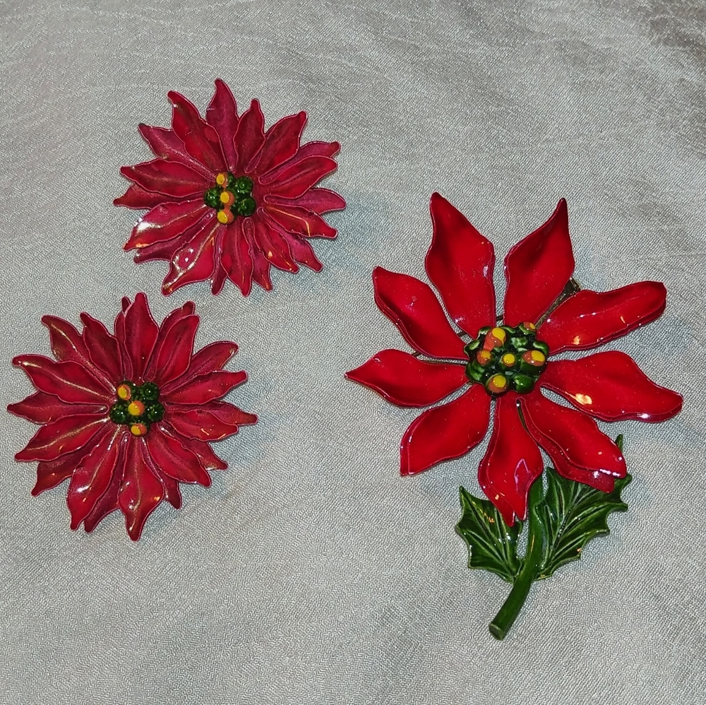 Poinsettia Brooch and Earrings Set